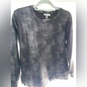 Cable and Gauge snake print metallic sweatshirt